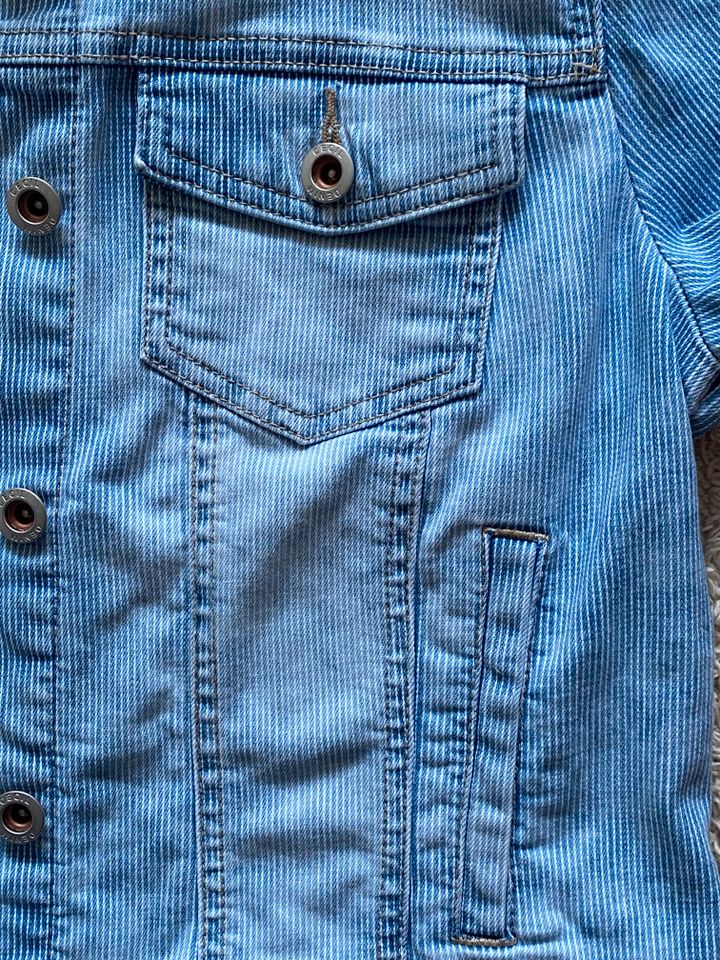 Damen Jeans Jacke von Cecil Größe S in Saarbrücken