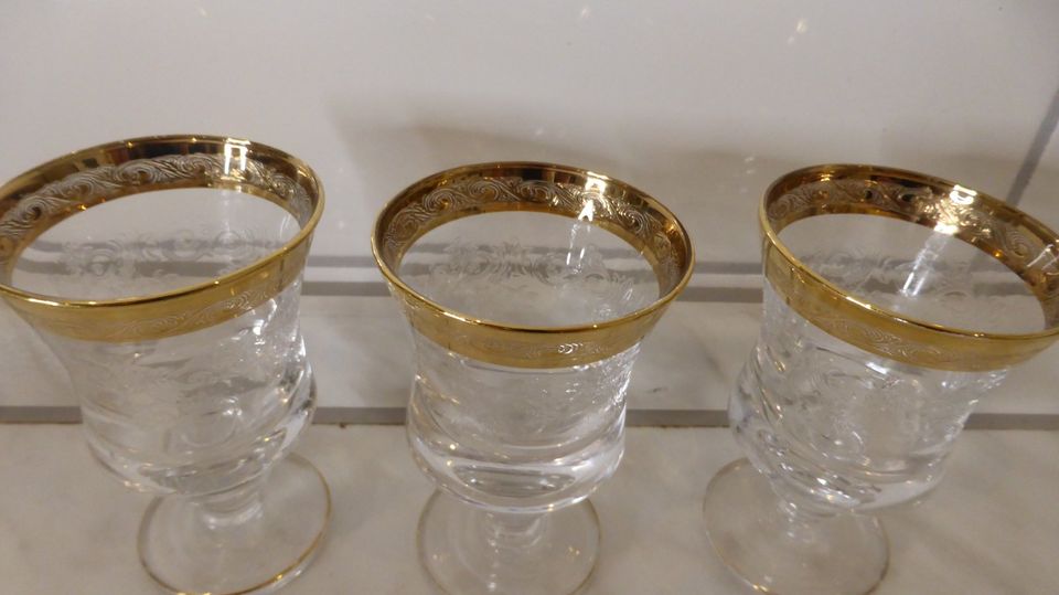 3 TOSKANA 1777 Kristall Gläser mit Fuß großes Schnapsglas Pinnche in Neuenrade