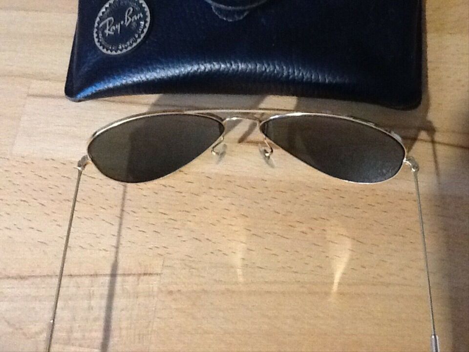 Ray Ban , Rahmen Gold, Glas blau/grün, mit Etui in Grünendeich Niederelbe