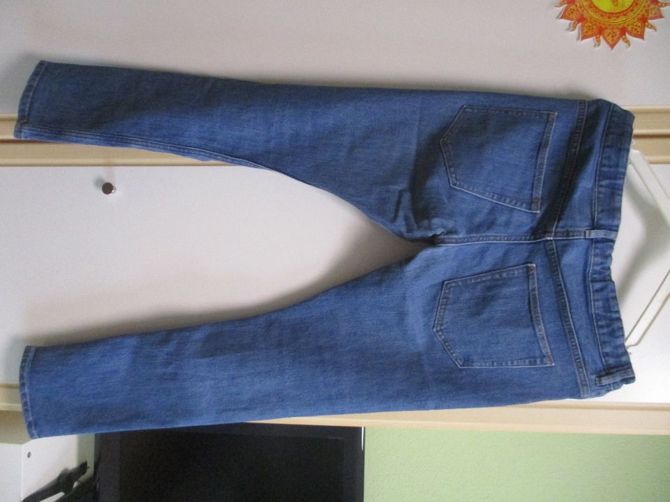 H&M Jeans Gr. 158 x, Farbe blau in Wadgassen