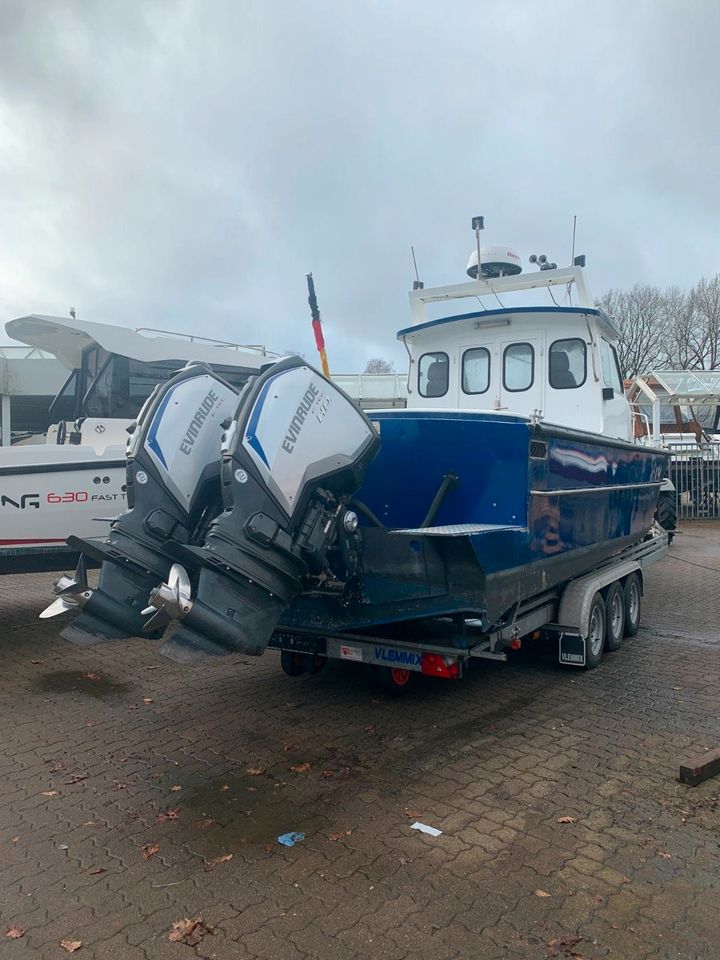 Aluminium Angelboot mit Twin EVINRUDE 150 H.O. Trailerbar in Bargteheide