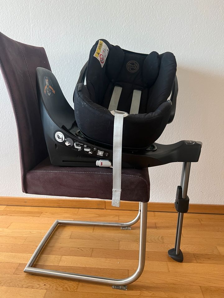 Cybex Cloud Z + Base Drehfunktion Sonnenschutz in Düsseldorf