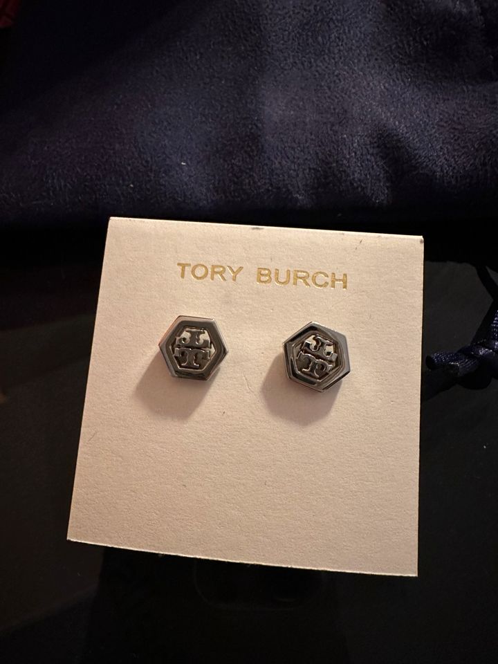 Tory Burch Ohrringe Silber Edelstahl Stecker Top in Wentorf