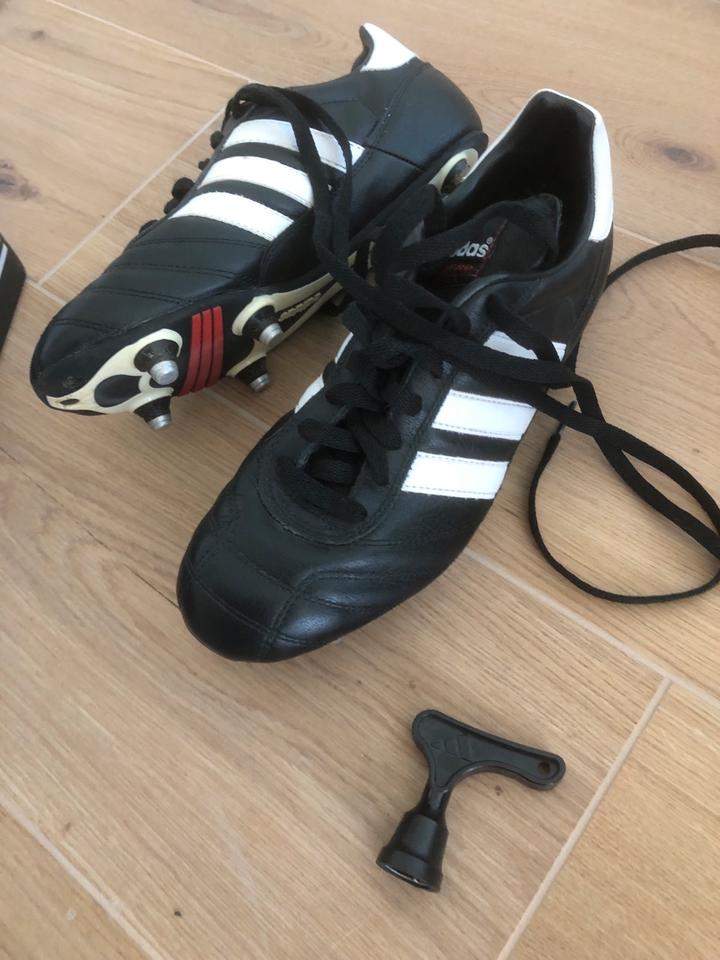 Adidas libero football boots discount