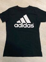 T-Shirt von Adidas Gr.S/36 schwarz/weiß Bayern - Hof (Saale) Vorschau
