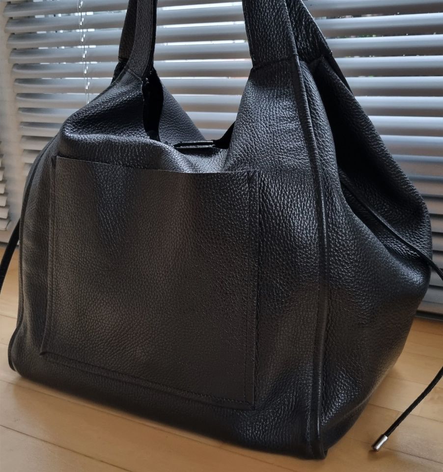 ZARA* große Echt Leder Tasche/Shopper XXL Schwarz NP99,95€ TOP! in Bayern -  Ingolstadt | eBay Kleinanzeigen ist jetzt Kleinanzeigen