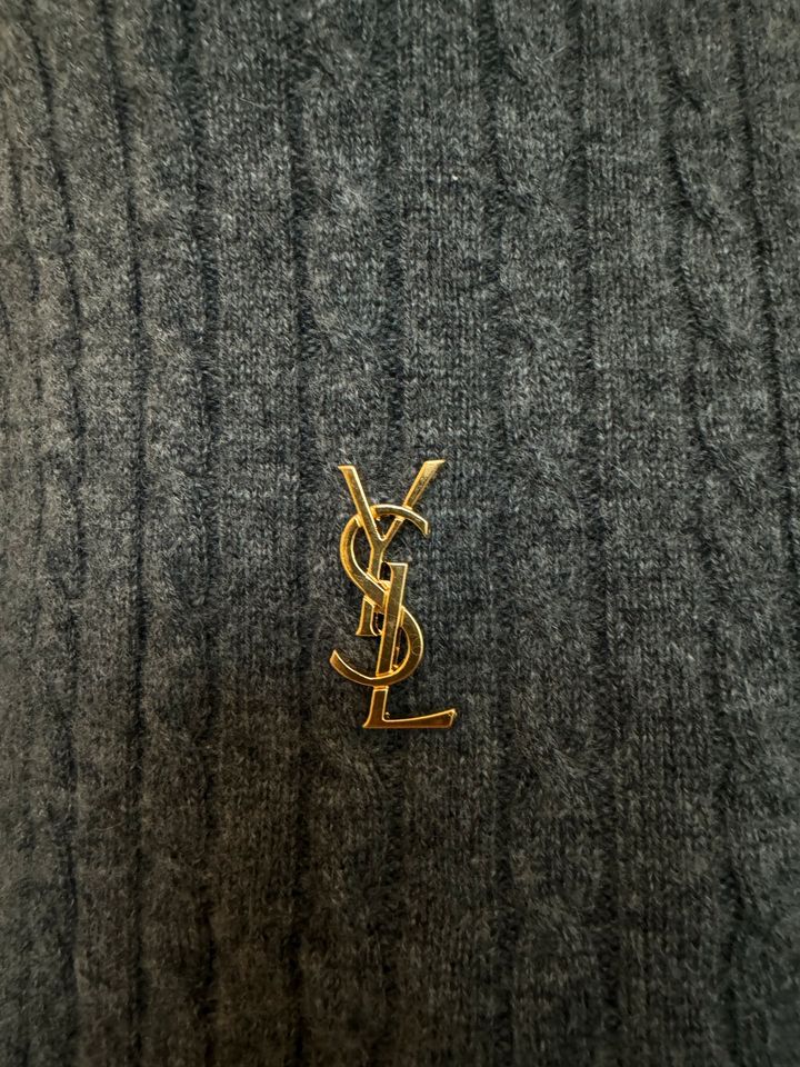 YSL Yves Saint Lauren Pin Colette Paris in Köln