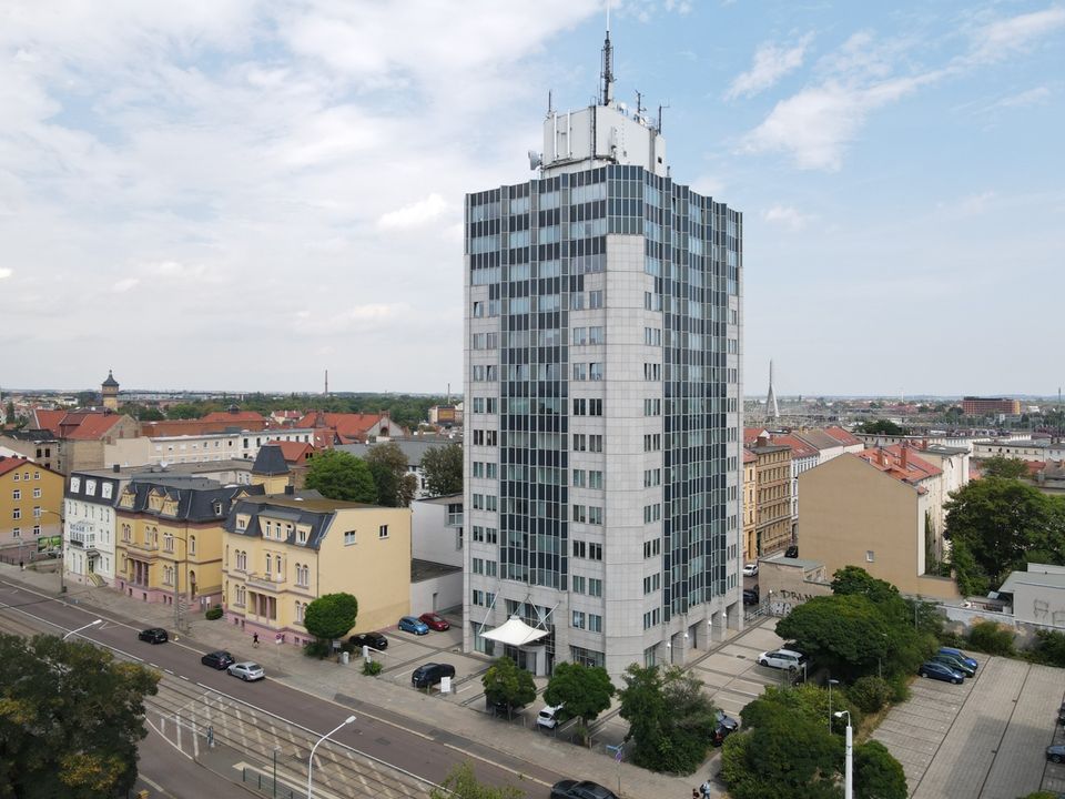 Chance nutzen! Vollklimatisierte Bürofläche im Halle-Tower in Halle