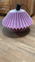 Schöne  Lampe aus festem Papier, Origami in lila Hessen - Kassel Vorschau