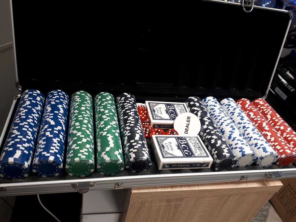 Poker Set, neue im Allukoffer. in Berlin