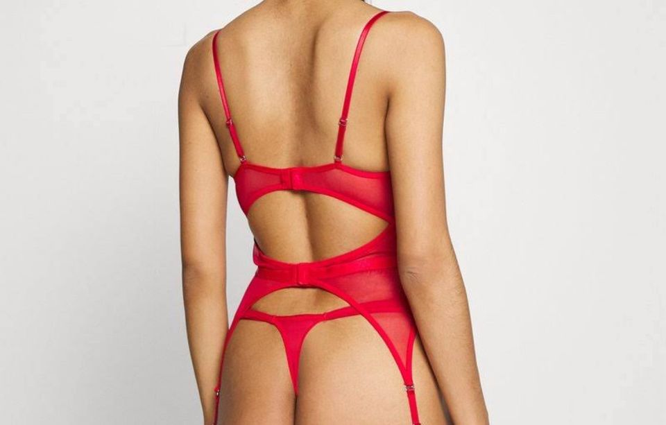 Hunkemöller Bustier Dessous rot 70C in Düsseldorf