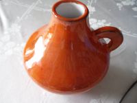 1 hübsche orange-rote Keramikvase mit Henkel - Handarbeit - Kreis Ostholstein - Bad Schwartau Vorschau
