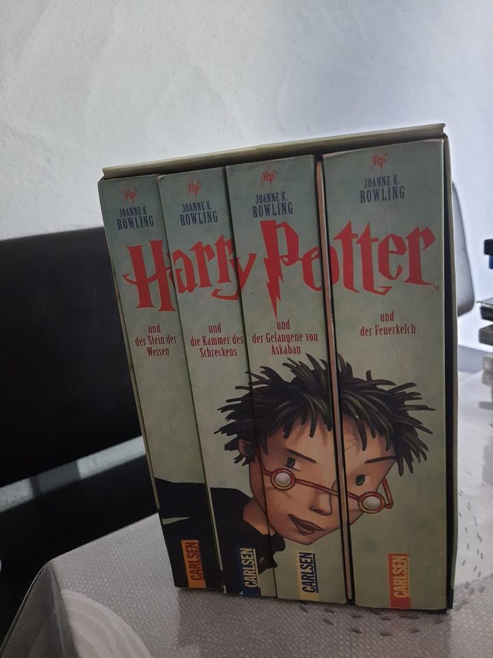 Harry Potter Zauberbox, 4 Bücher im Schuber in Gelnhausen