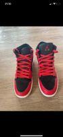 Nike Air Jordan Schuhe schwarz rot Grösse 42 Bayern - Runding Vorschau