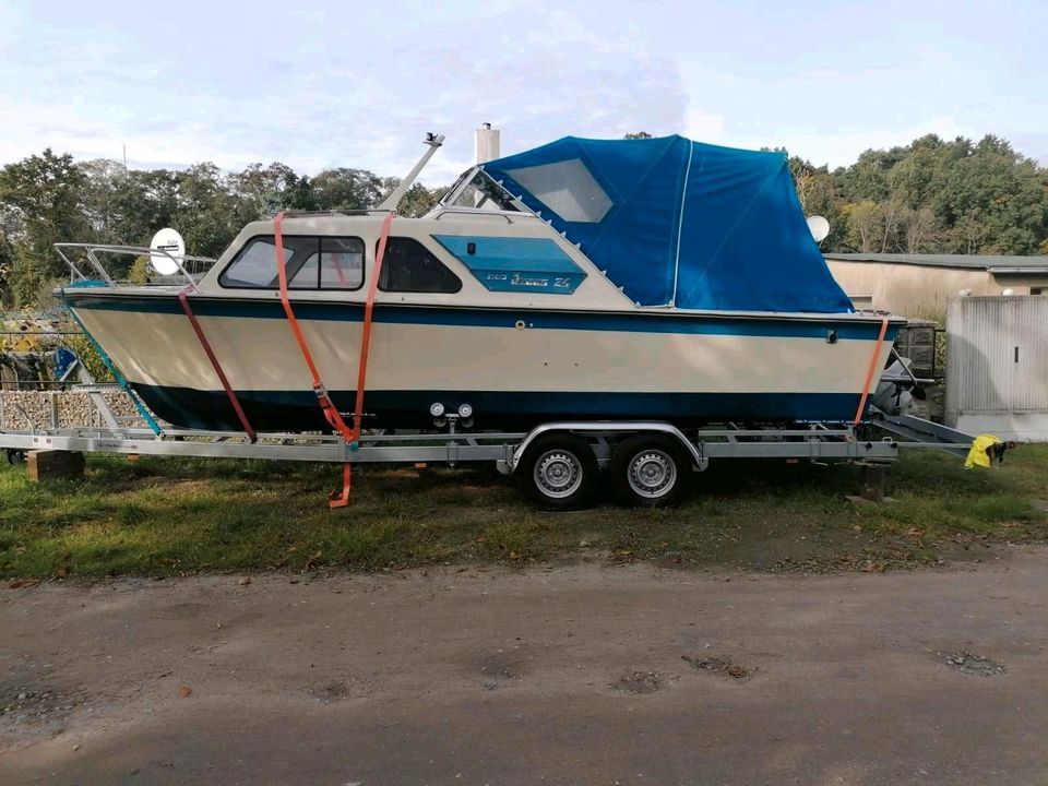 Kajütboot, Ancas Queen 24 Motorboot Verdränger in Rathenow