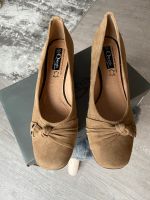 Queen’s Damen Pumps Leder Taupe Braun Gr. 41 NEU mit Karton Niedersachsen - Algermissen Vorschau