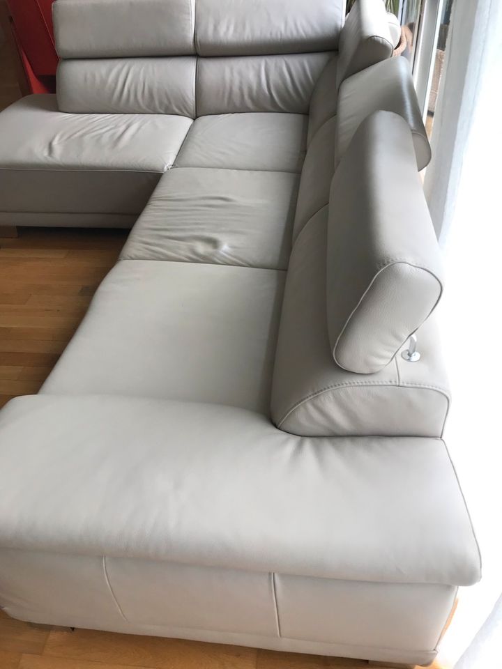 Leder L-Couch mit Ausziehfunktion Ivory in Köln