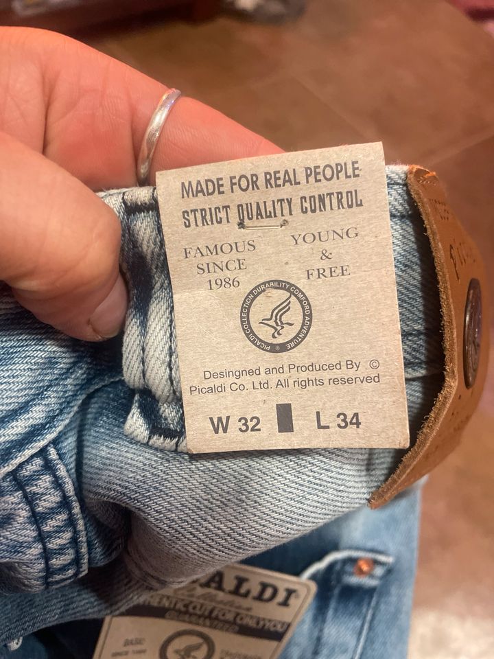 Jeanshose für Männer in Roßleben