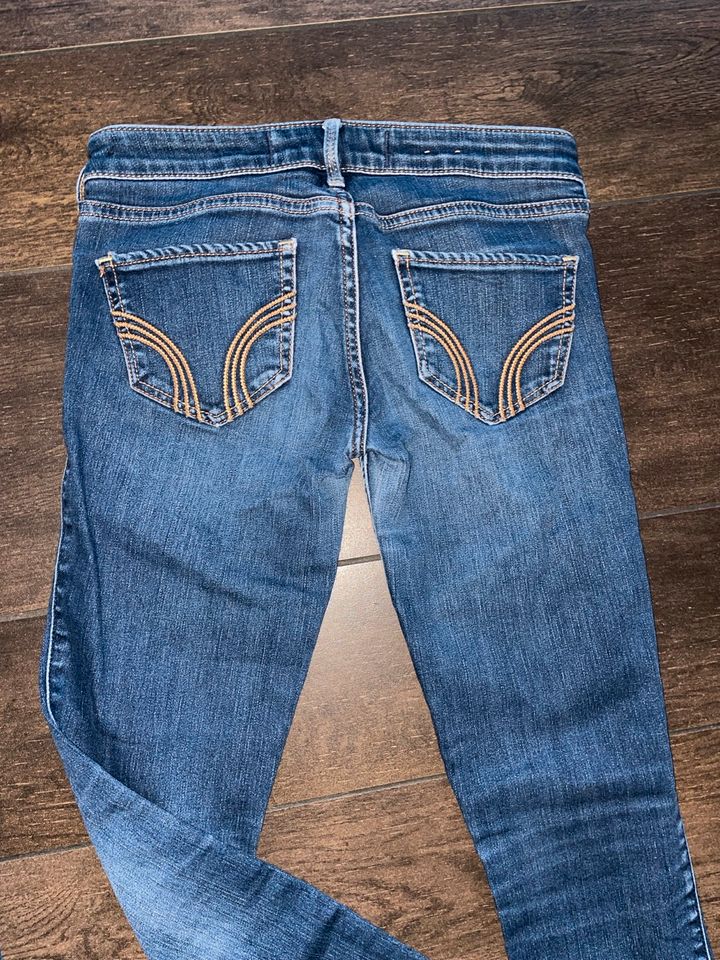 Jeans S.Oliver 176 und Hollister 24/29 in Celle