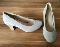 Andrea Conti Pumps, Wildleder, beige, Größe 38, neu Hessen - Ebersburg Vorschau