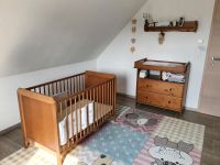 IKEA Sundvik Babymöbel Babybett, Wickelkommode und Regal Hessen - Wald-Michelbach Vorschau