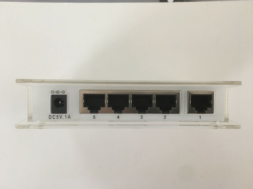 ZIO ESB550SW 5-Ports Gigabit Desktop Switch LAN Internet Ethernet in Düsseldorf