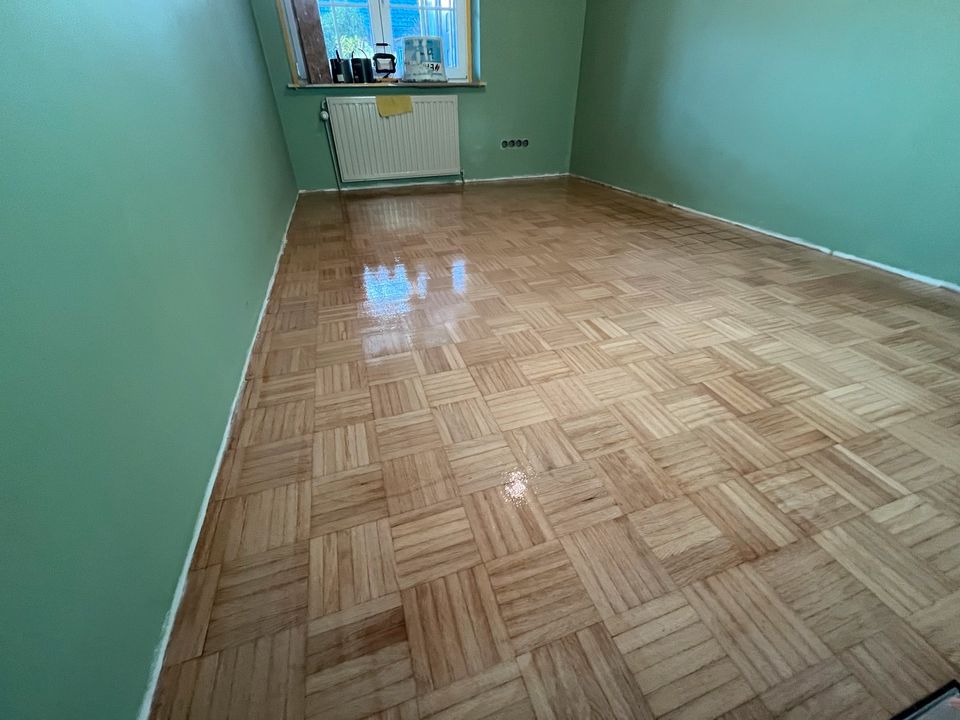 Boden Verlegung - Laminat Parkett Teppich Dielen Linoleum Vinyl in Flensburg