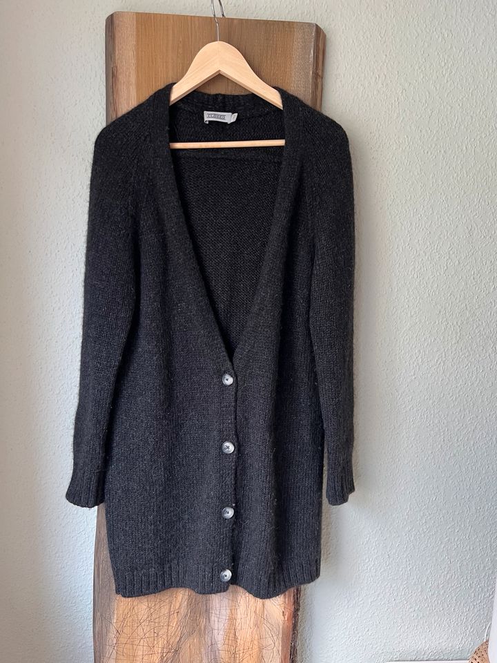 Closed Strickjacke, Cardigan in Kassel