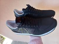 Ungetragene Armani Sneaker, Gr. 43 Köln - Porz Vorschau