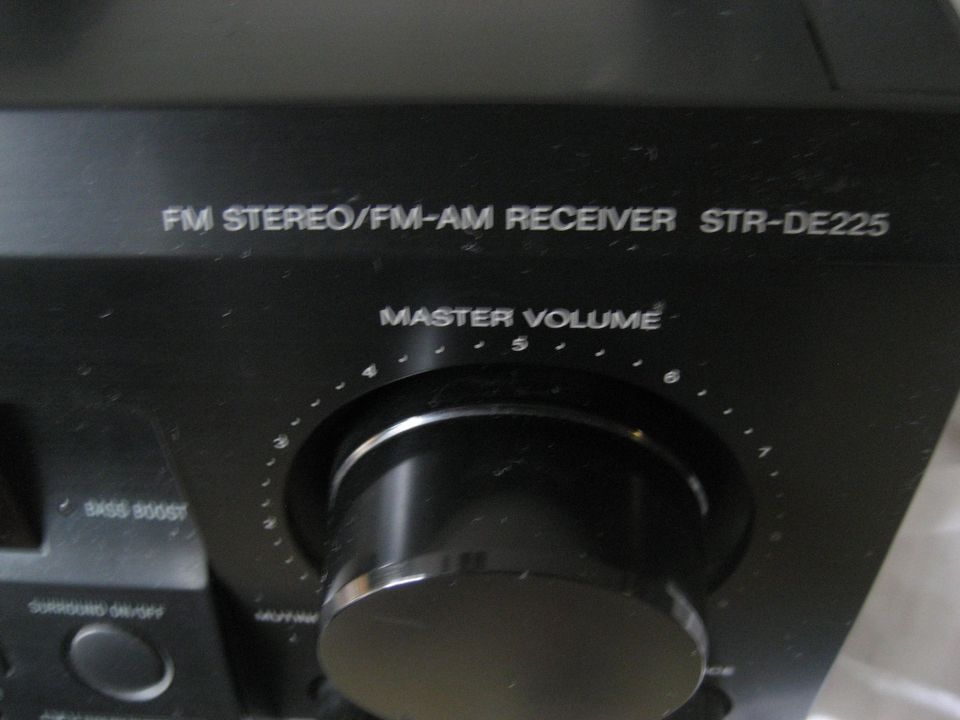 FM Stereo Receiver Sony STR-DE 225 in Nürnberg (Mittelfr)