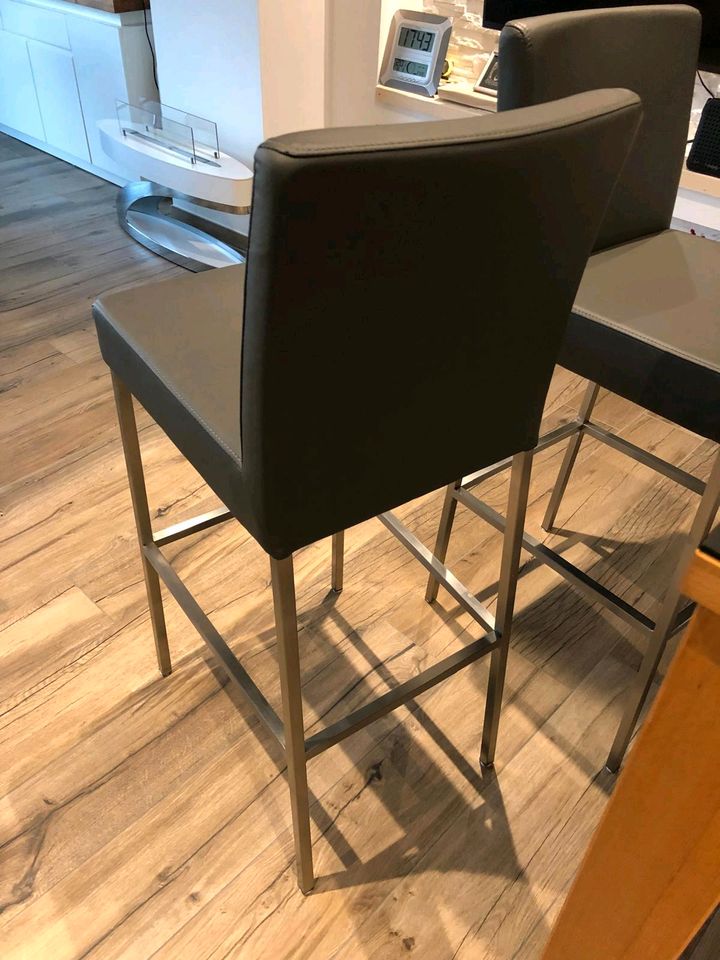 Design Baresstisch aus Massivholz  mit 4 Stühle in Oberhausen
