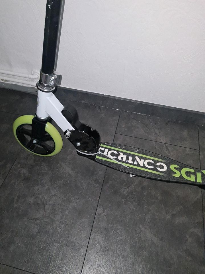 Scooter roller skids controll inkl gratis fahhrad Helm uvex Neu in Berlin