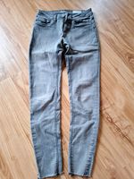 Damen skinny Jeans Größe 38 Takko grau Niedersachsen - Cuxhaven Vorschau