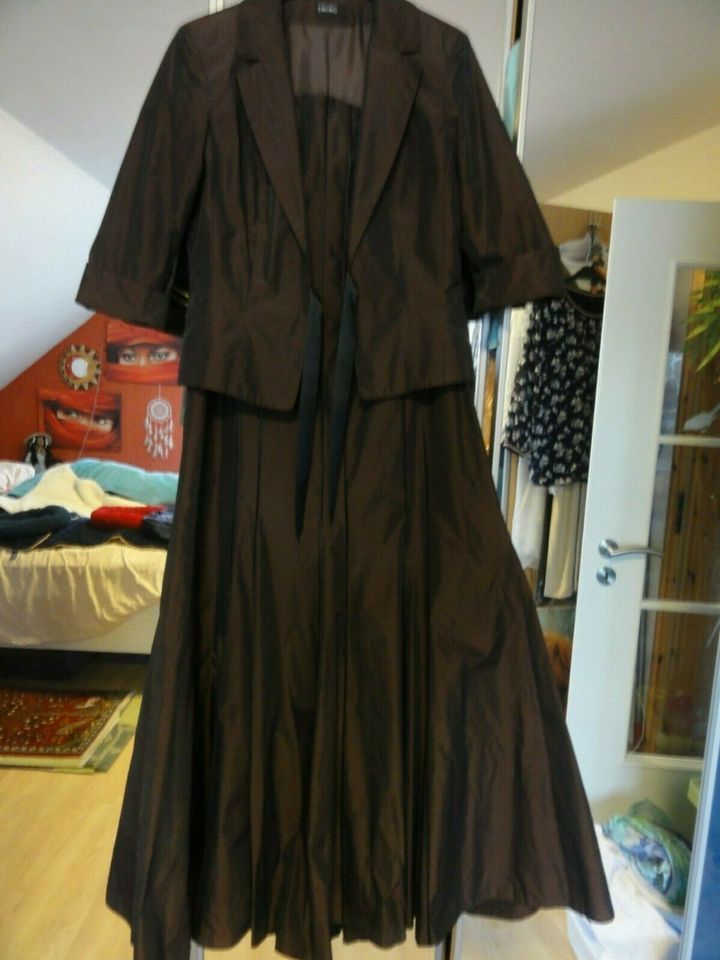 "SWING" Schulterfrei Kleid (Petticoat) +Jacke Gr 44 Feier NEU in Rheinberg