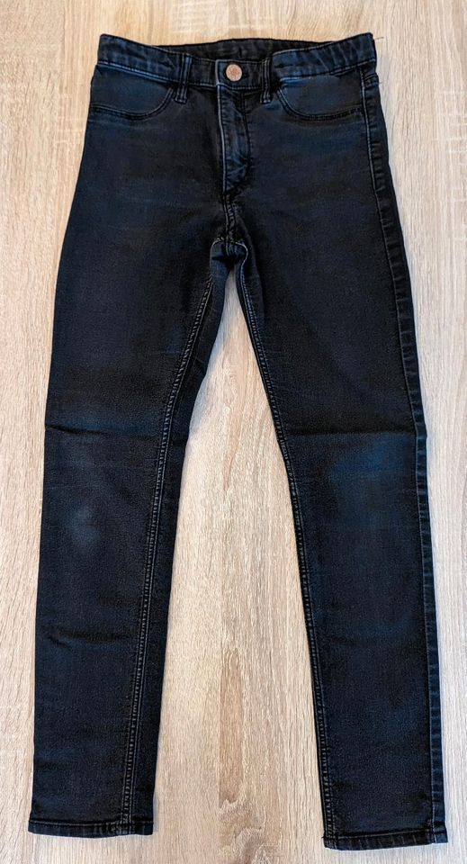 Skinny Fit Jeans H&M ❤️  Gr. 140 in Bodenwerder