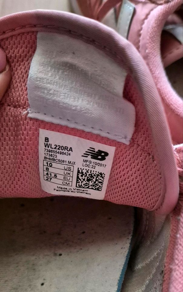 New Balance rosa in Grevesmuehlen