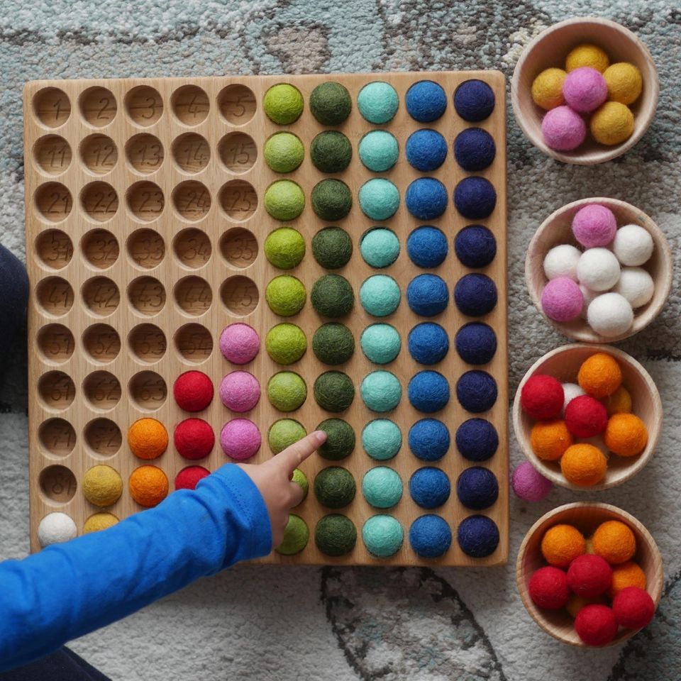 Zahlen und Rechenspiel, Farbspiel, handgefertigt, Montessori in Solingen