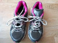 Sportschuhe/Laufschuhe Größe 39.5 Nordrhein-Westfalen - Plettenberg Vorschau
