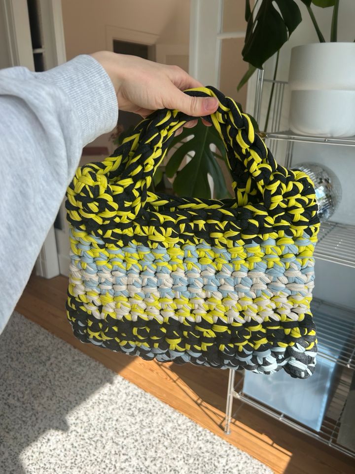 Crochet Bag, Häkeltasche / Recyceltes Baumwolle-Garn in Hamburg