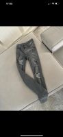 Jeans grau Topshop Jamie wie neu w26 L32 Hessen - Marburg Vorschau