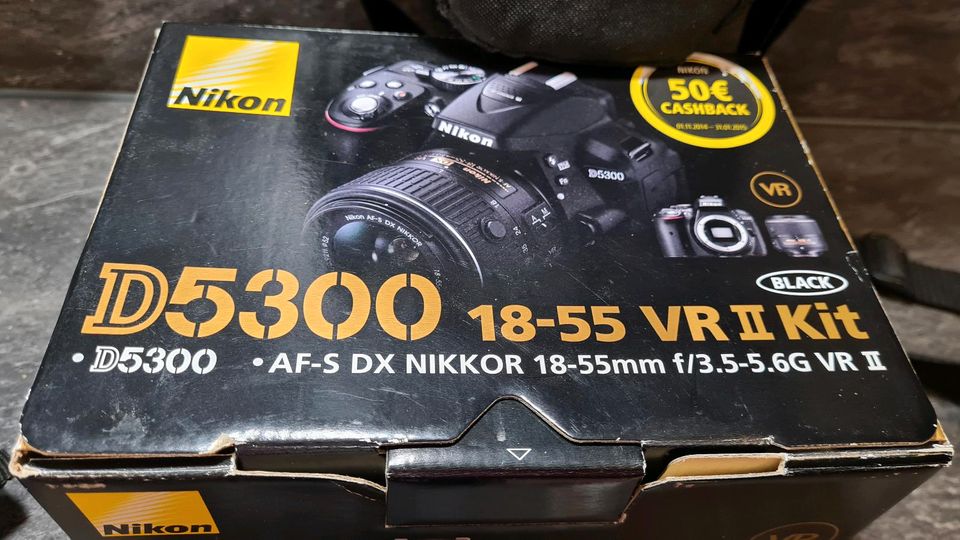 Kamera/Spiegelreflexkamera-Nikon-D5300 18-55 VR II Kit in Uersfeld