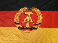 alte DDR-Fahne incl.Stiel *Original* Scheunenfund *Versand mögl.* Sachsen - Gelenau Vorschau