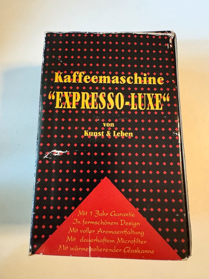 Kaffeemaschine „Expresso-Luxe“ von Kunst & Leben in Düsseldorf