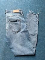 C&A Jeans 38 skinny blau hell stretch Schleswig-Holstein - Bosau Vorschau