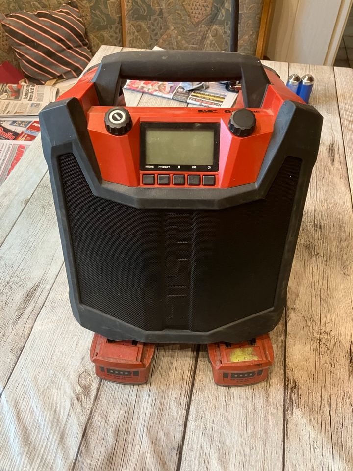 Hilti Baustellen Radio DAB Bluetooth in Seth Holstein