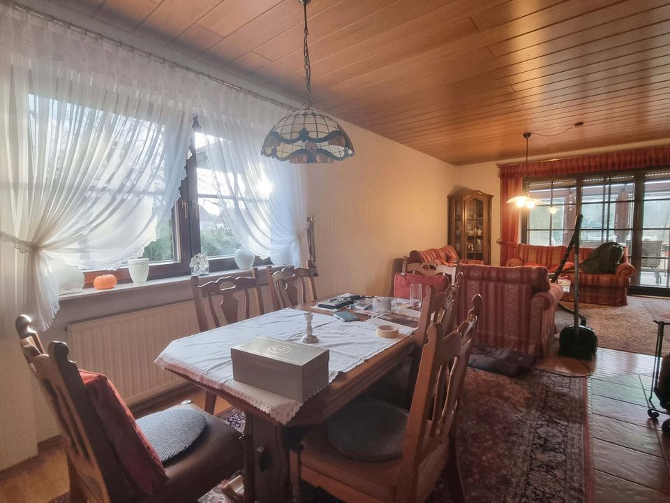 freistehendes Einfamilienhaus auf 2243 m² herrlichem Areal in Nalbach