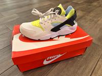 Nike Air Huarache 45 Brandenburg - Strausberg Vorschau