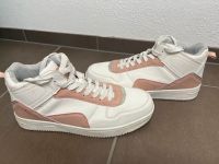 Sneakers  Damen 40 *neuwertig* Nordrhein-Westfalen - Neunkirchen Siegerland Vorschau