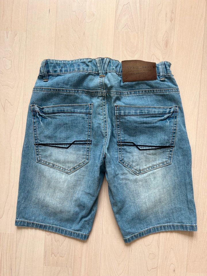 Jeans Shorts von Esprit Gr. 146 in Hamburg