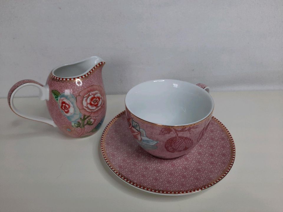 Tasse,Untertasse,Milch Kanne, Tee Glas, Tee Kanne,Pink, Porcelain in Hürth